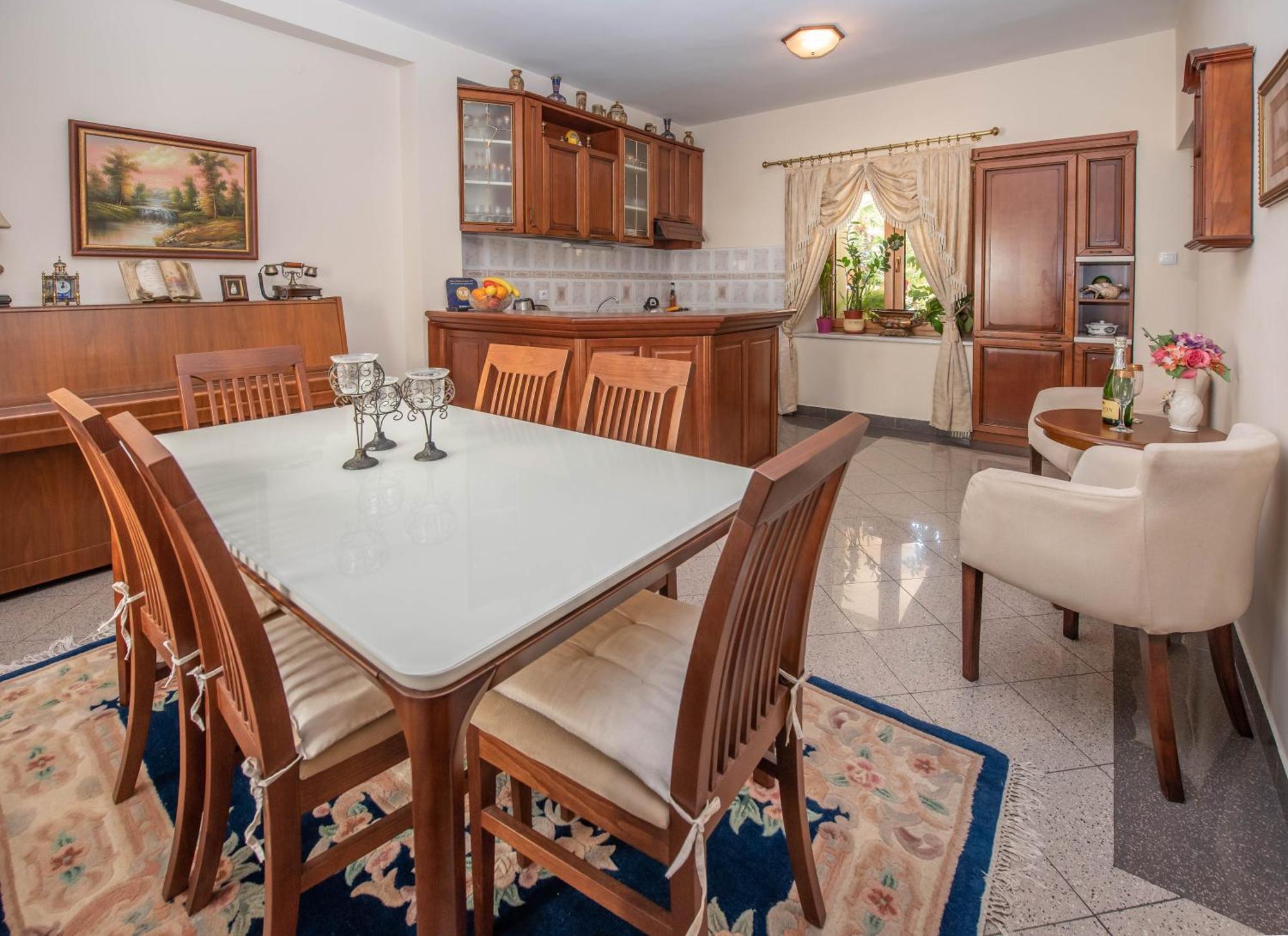 S&P City Center Apartments コトル エクステリア 写真