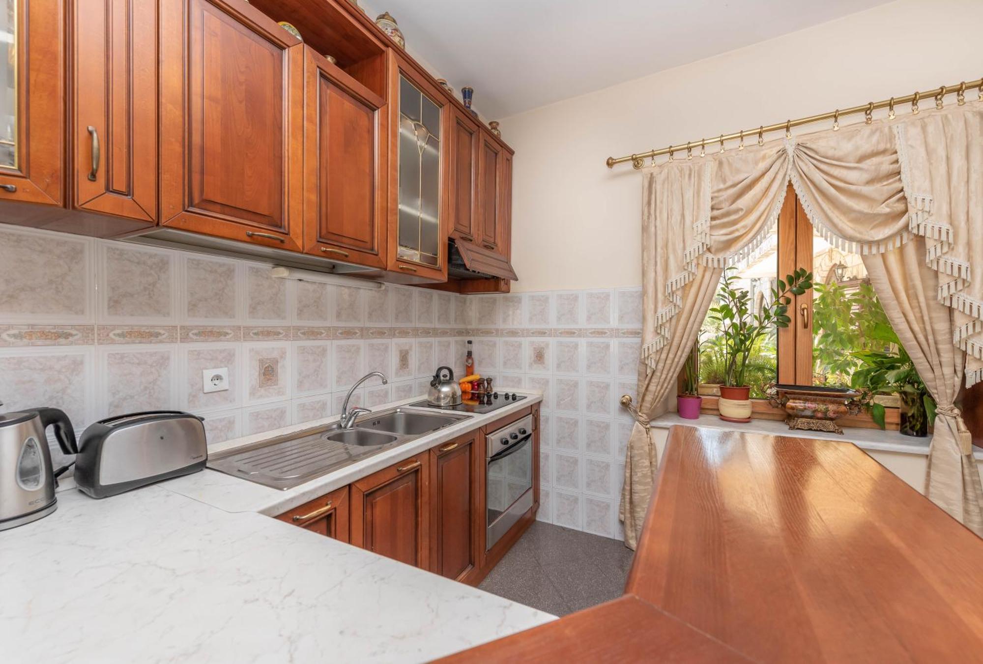 S&P City Center Apartments コトル エクステリア 写真