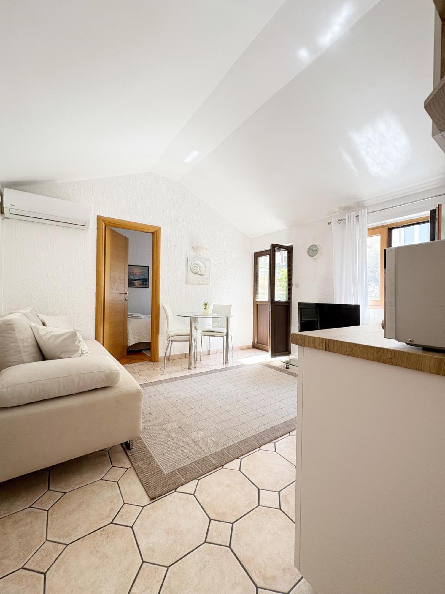 S&P City Center Apartments コトル エクステリア 写真