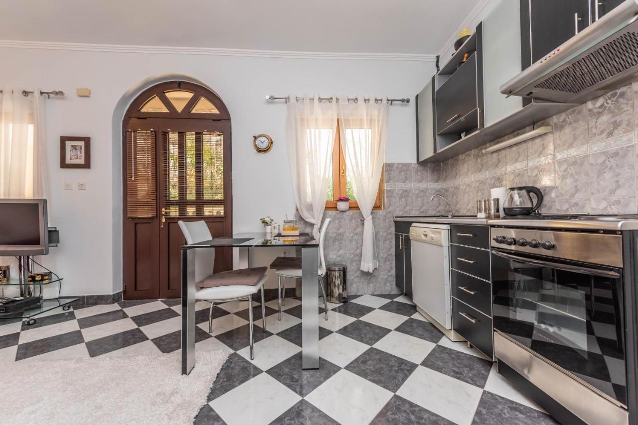S&P City Center Apartments コトル エクステリア 写真